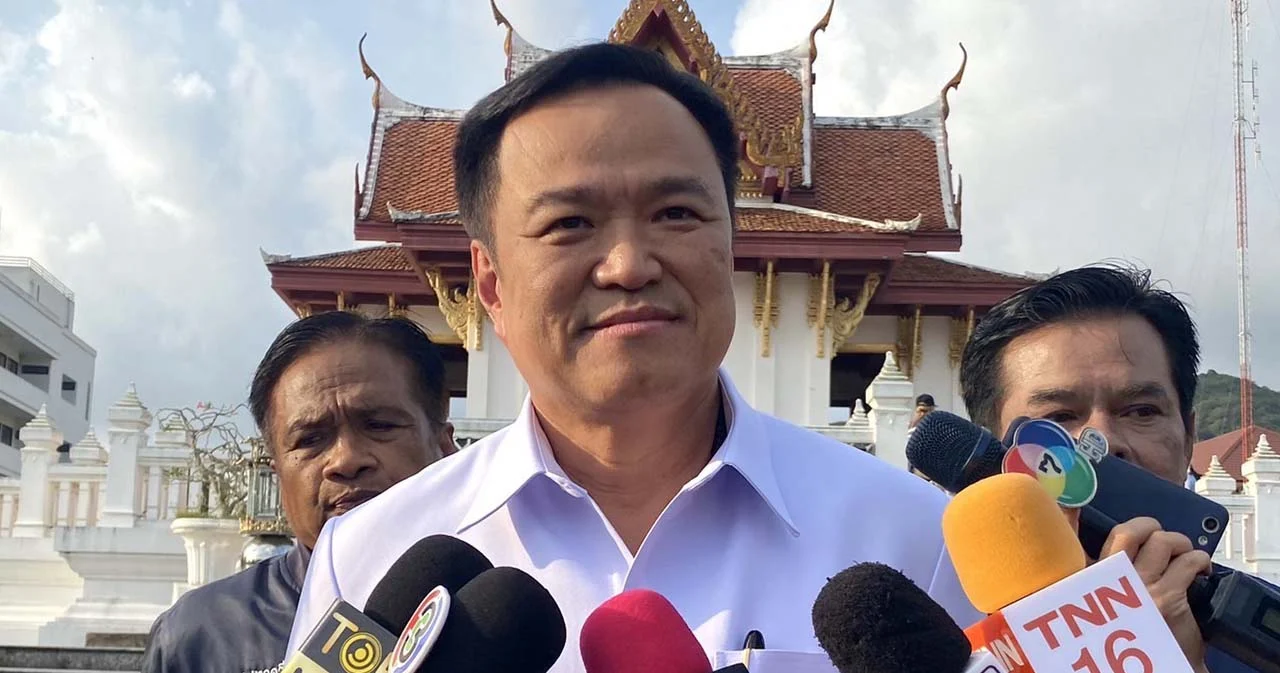 เลือกตั้ง 66 ‘อนุทิน’ เกทับ ขี่เครื่องบินอยู่แล้ว หลังหลายพรรคปล่อยลูกเล่น ขี่ม้า-ลงน้ำ