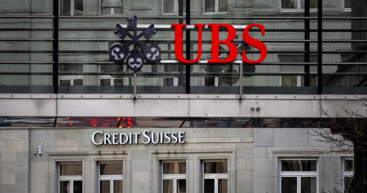 สรุปดีลประวัติศาสตร์ UBS ซื้อกิจการ Credit Suisse เพื่อยุติวิกฤตแบงก์ล้ม มูลค่ากว่า 3.3 พันล้านเหรียญ
