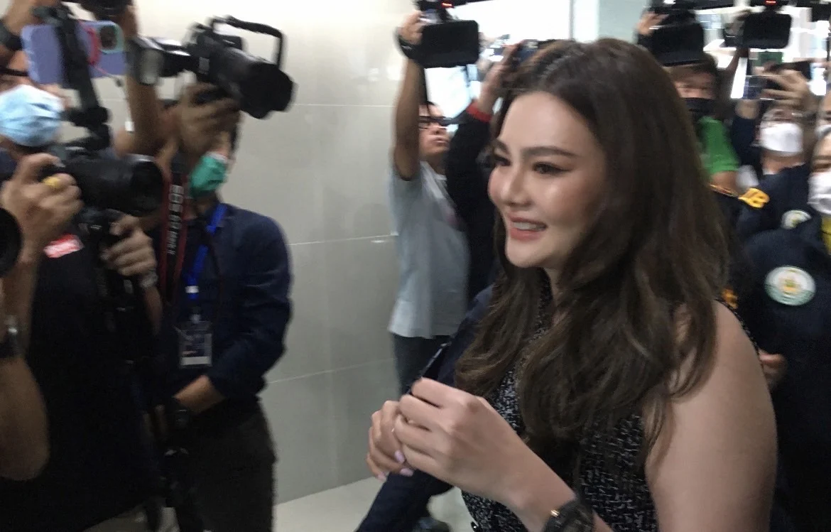‘ดิว อริสรา’ ให้ปากคำคดีมาเก๊า888 จ่อแจ้งความ ‘เบนซ์ เดม่อน’ ทำร้ายร่างกาย