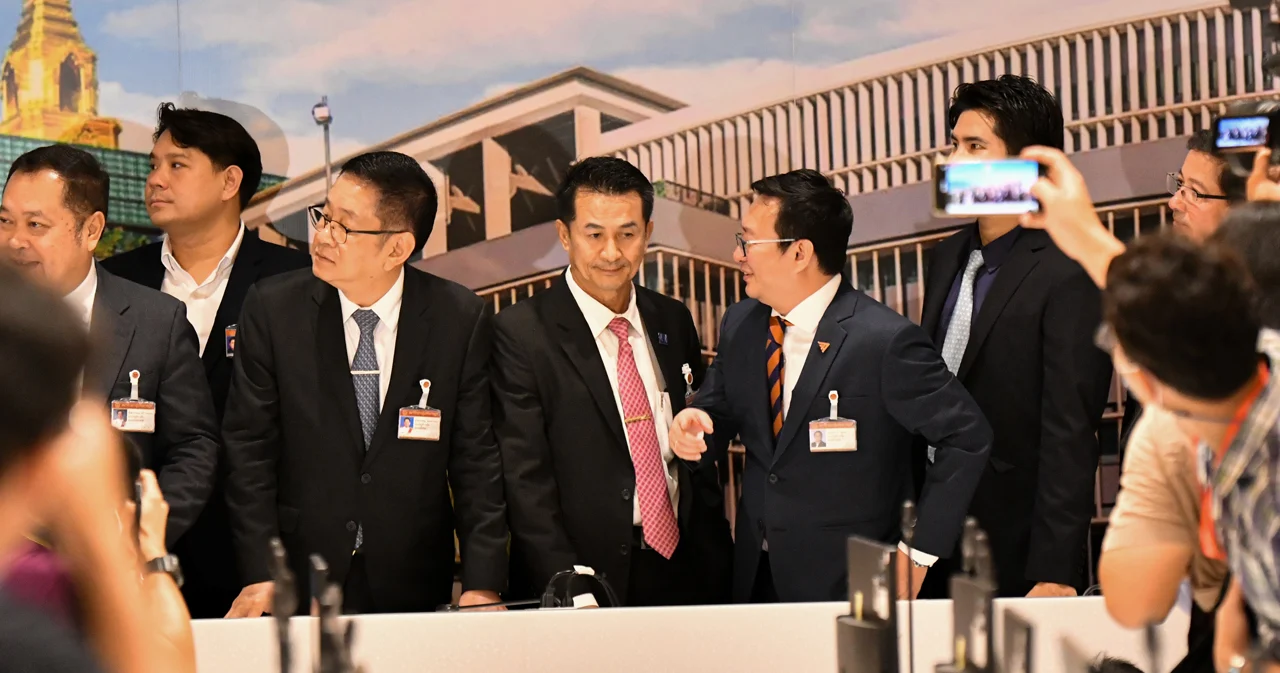 ‘เพื่อไทย’ ให้เหตุผล ยกเลิกประชุม 8 พรรคร่วมจัดตั้งรัฐบาล เพราะทำงานยังไม่คืบหน้า