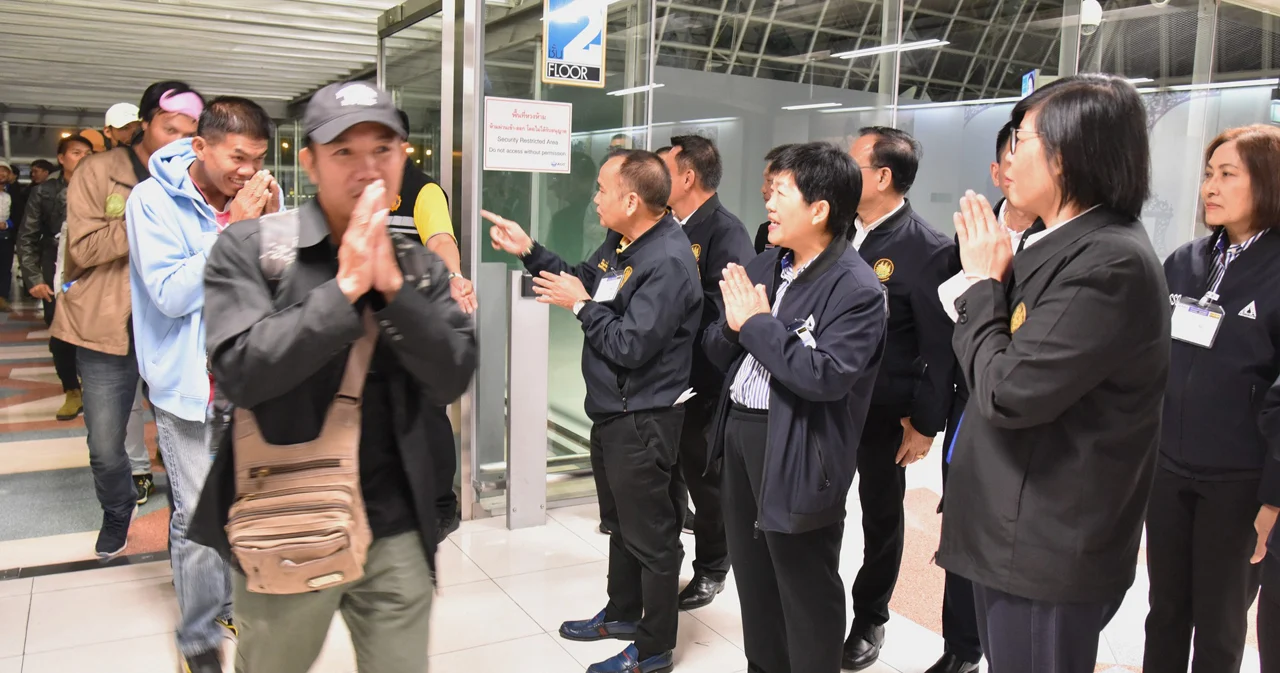 3,830 คน อพยพจากอิสราเอล นายกฯ สั่ง กระทรวงแรงงาน เล็งเพิ่มค่าแรงจูงใจกลับ