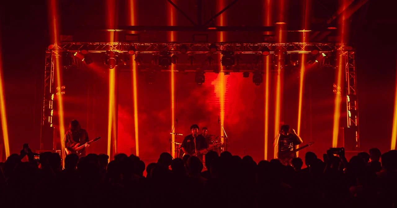 ‘The Darkest Romance’ สาดความเดือดชุดใหญ่ สะใจแฟนเพลงในคอนเสิร์ตปิดอัลบั้ม  ‘Rephrase The Sentence Concert’