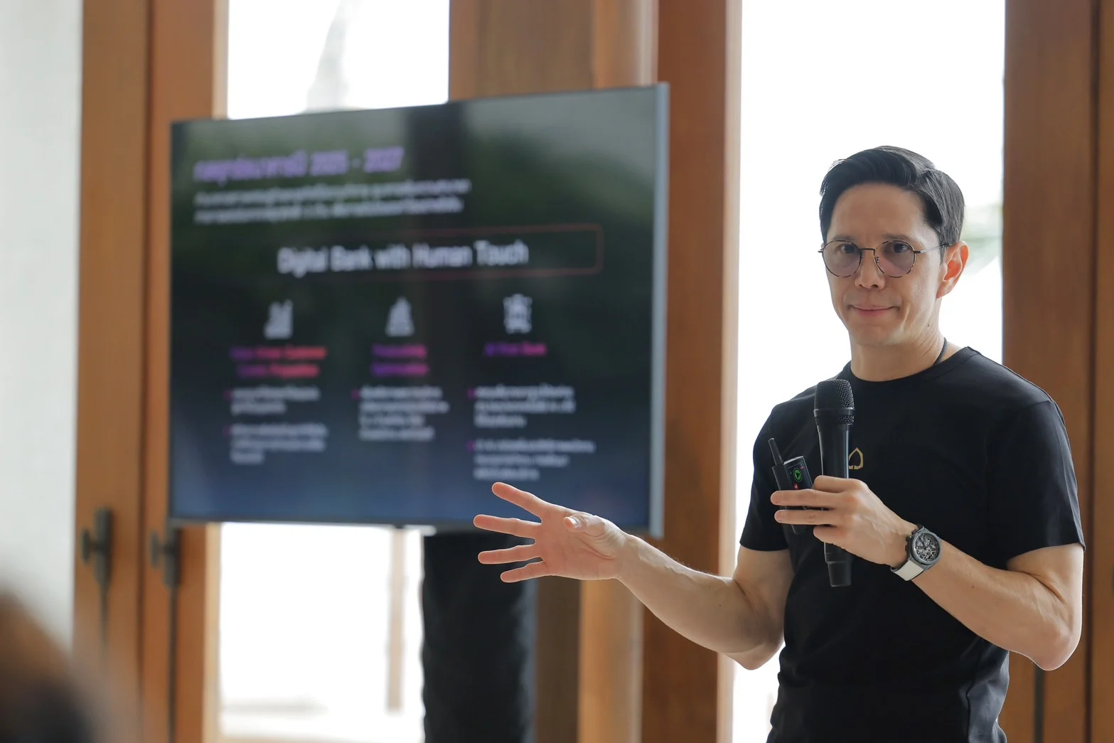 Kris Chantanotoke Interview