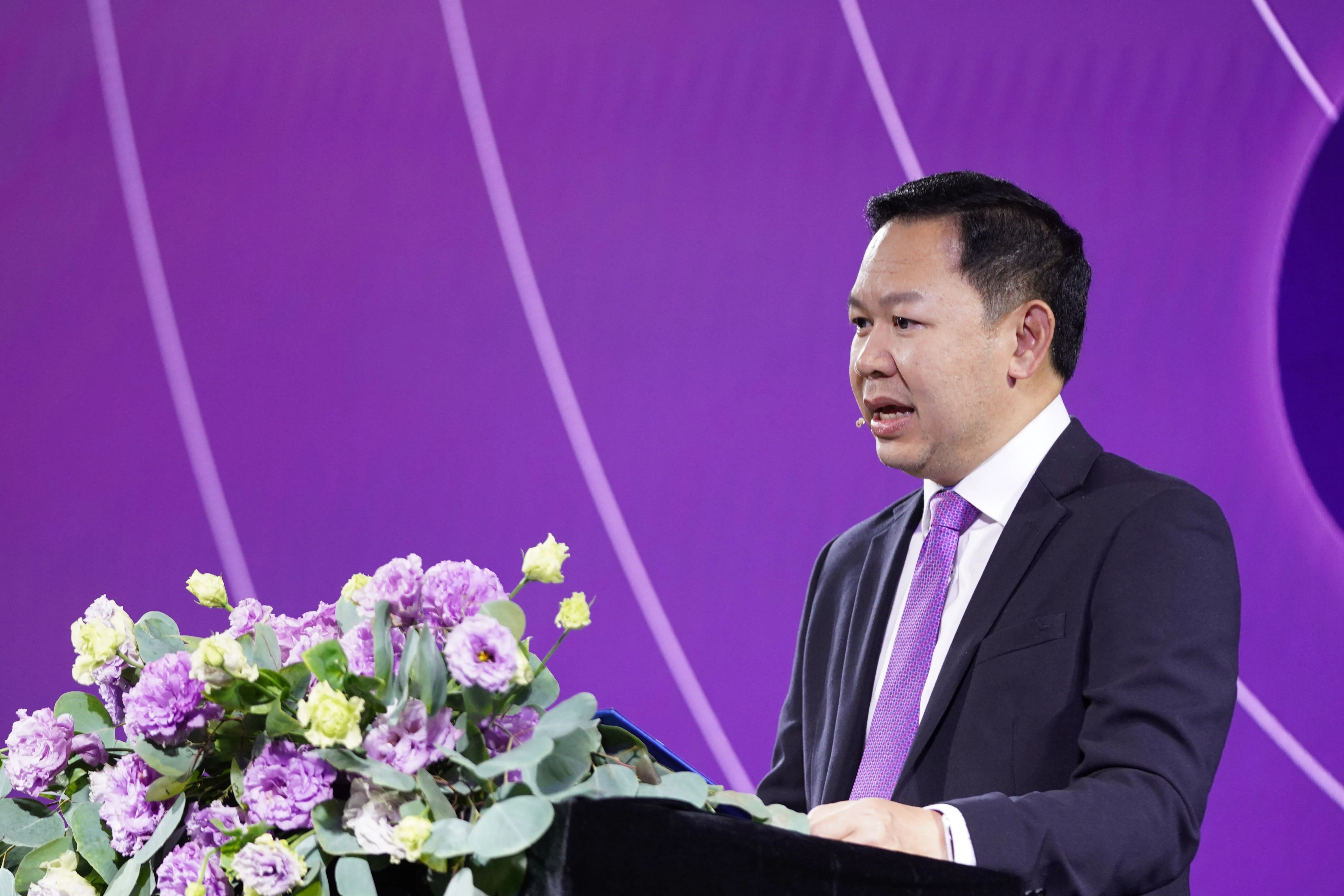 ศรชัย สุเนต์ตา CFA รองผู้จัดการใหญ่ ผู้บริหารสายงาน Wealth & Investment Product ธนาคารไทยพาณิชย์