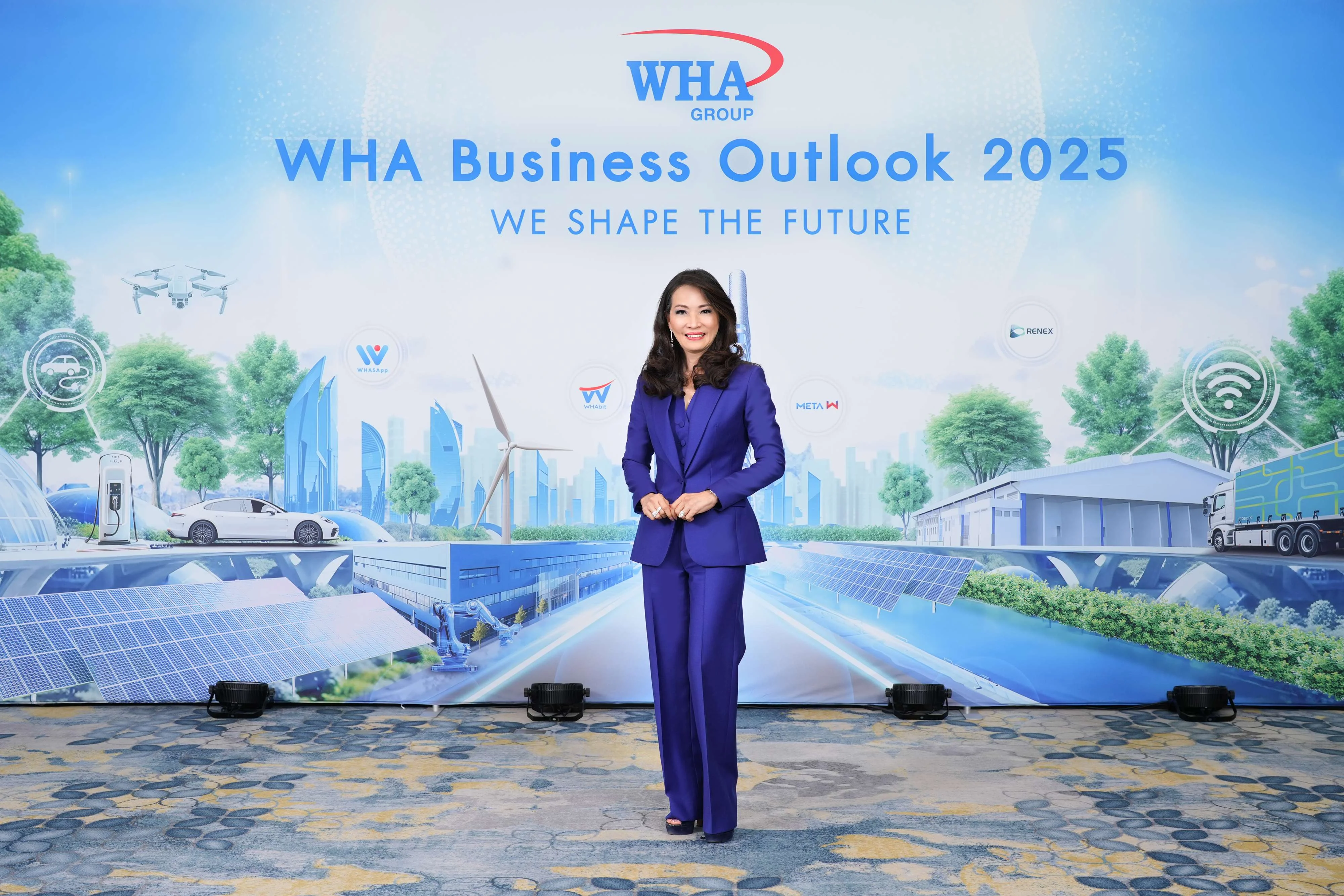 WHA จรีพร จารุกรสกุล