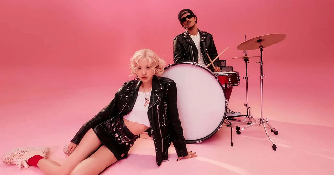 ROSÉ & Bruno Mars ส่ง ‘APT.’ ทุบสถิติกลายเป็นเอ็มวีของศิลปินเอเชียที่มียอดวิวทะลุ 1 พันล้านวิวเร็วที่สุด