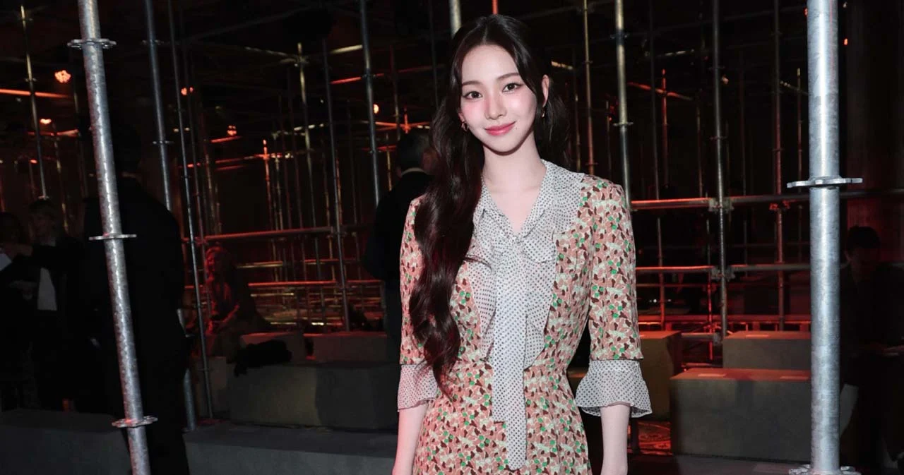 ออร่าเปล่งประกาย ‘KARINA’ แอมบาสเดอร์ของ ‘Prada’ เข้าร่วมมิลานแฟชั่นวีกครั้งที่ 3