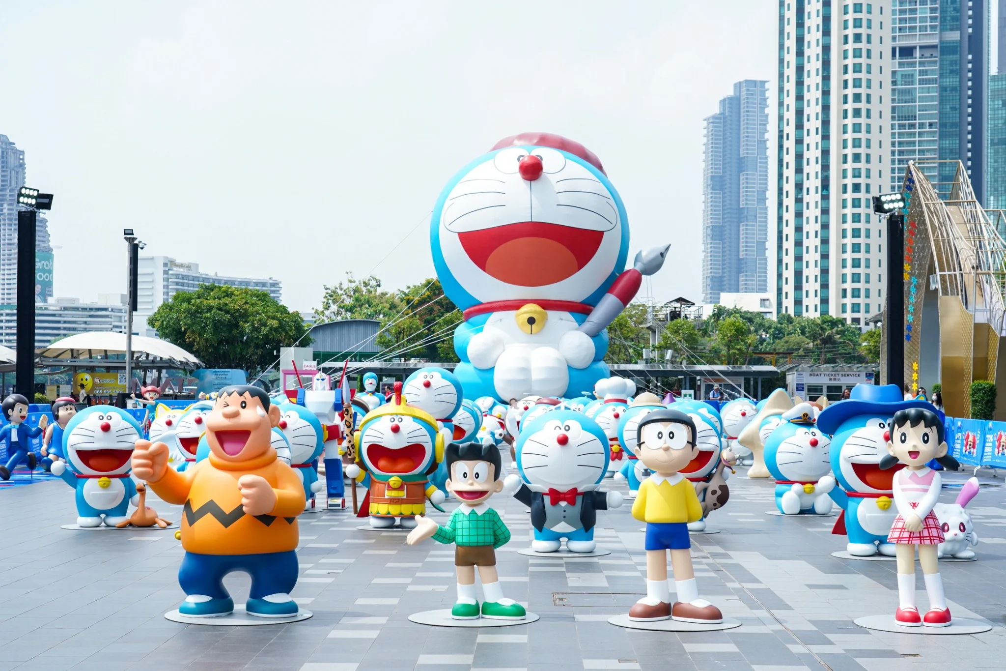 เวิลด์ทัวร์ถึงไทยแล้ว!! “100% DORAEMON&FRIENDS TOUR IN THAILAND” นิทรรศการโดราเอมอนที่ใหญ่ที่สุดในโลก สร้างปรากฏการณ์ครั้งยิ่งใหญ่ที่ไอคอนสยาม 1 พฤษภาคม – 22 มิถุนายน 2568