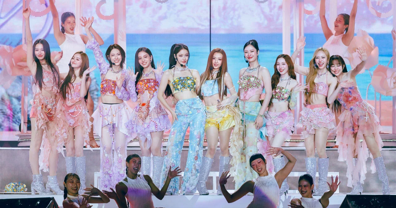 [ประมวลภาพ] บานสะพรั่ง สดใส ทั้งฮอลล์ ในงาน BLUSH BLOSSOM FAN FEST