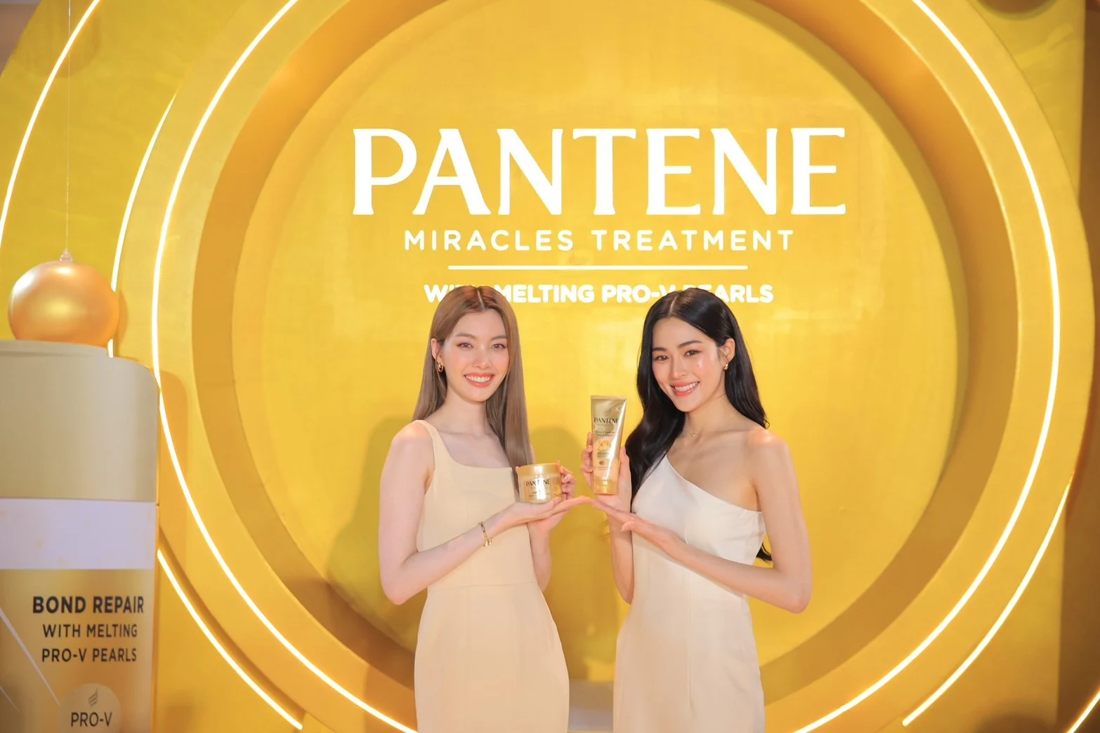 “หลิง – ออม” พาคนไทยอินเลิฟประสบการณ์ “ปังฏิหารย์ผมสวย” ใหม่! PANTENE MIRACLES TREATMENT WITH MELTING PRO-V PEARLS