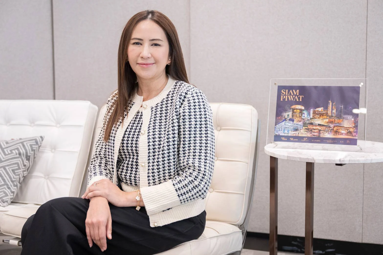 'ธณพร ตันติยานนท์' กรรมการผู้จัดการกลุ่มธุรกิจศูนย์การค้า ONESIAM บริษัท สยามพิวรรธน์ จำกัด