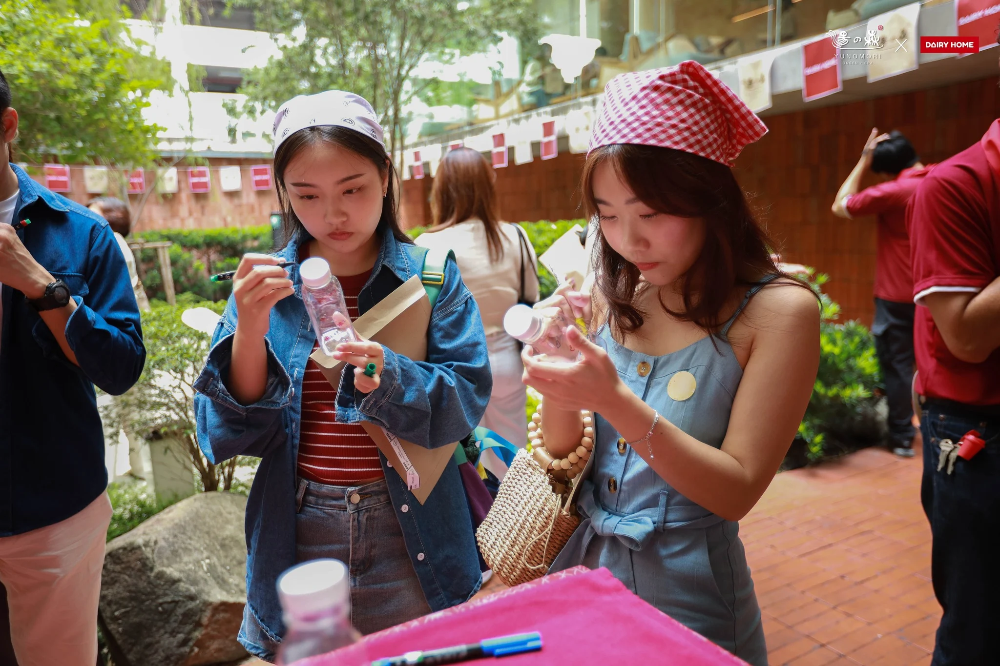 สาธิตกระบวนการพาสเจอไรซ์จาก Dairy Home ผ่านห้องปฏิบัติการเคลื่อนที่