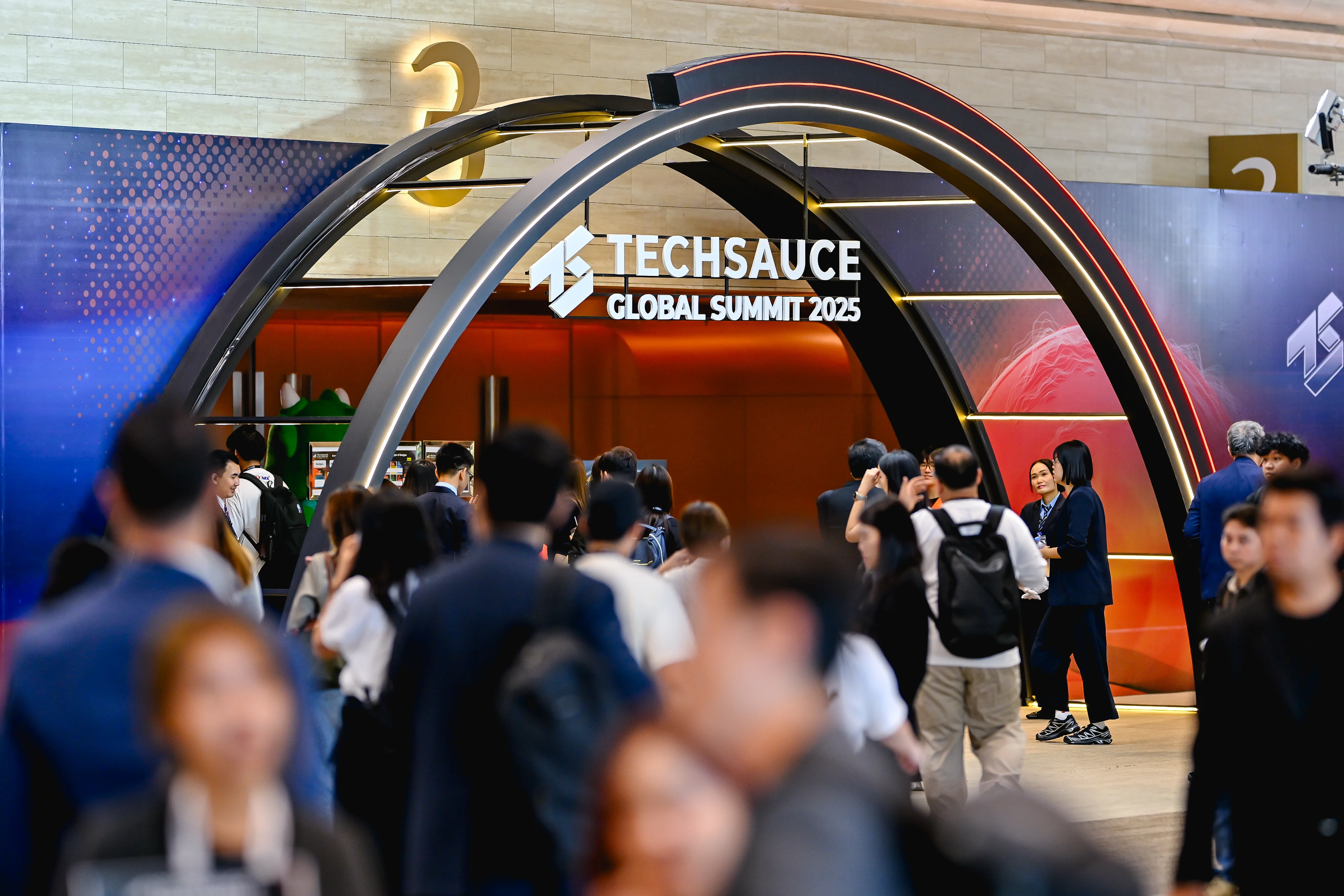 เปิดฉาก Techsauce Global Summit 2025 “The Dawn of Symbiosis” ชวนผู้นำธุรกิจปรับตัวสู่ยุค AI อย่างเป็นรูปธรรม