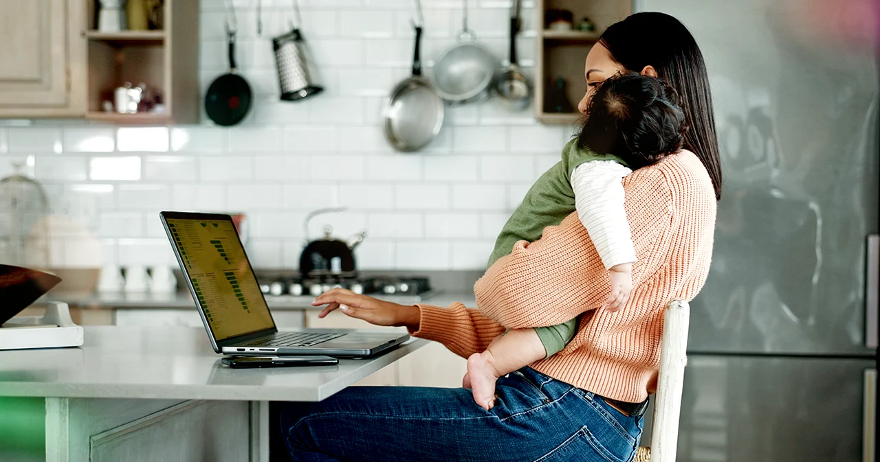 WFH คือทางรอดใหม่? งานวิจัยชี้ทำงานจากบ้านช่วยแก้วิกฤต ‘เด็กเกิดต่ำ’ คู่รักมีเวลาเพิ่ม ยิ่งอยากมีลูก