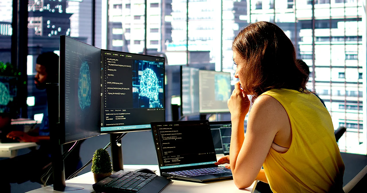 คนไทย 95% พร้อมใช้ AI ทำงาน แต่เสี่ยงเกิด ‘Shadow AI’ หลังพบว่าบริษัทเทรนให้พนักงานแค่ 30%