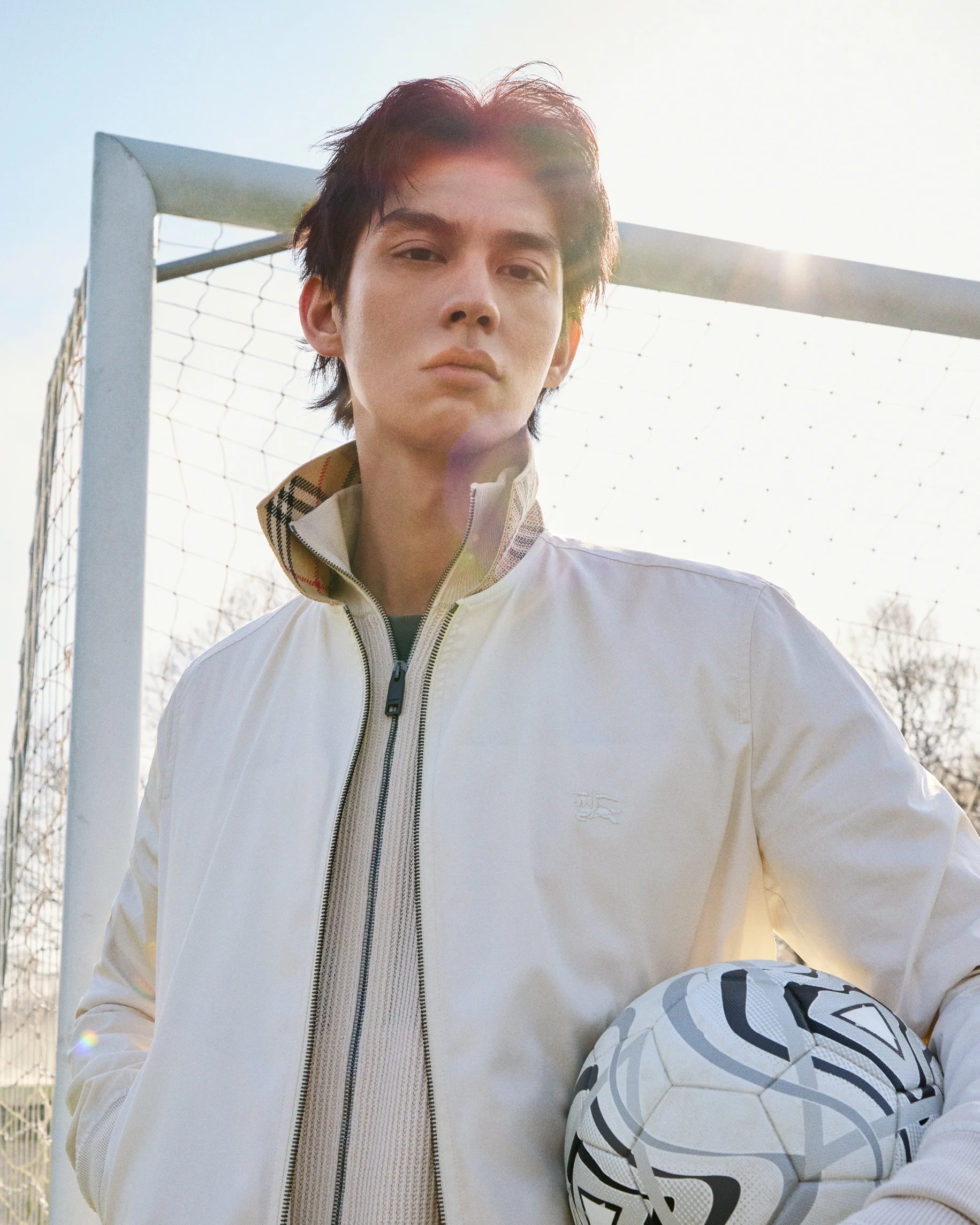 “ไบร์ท วชิรวิชญ์” ร่วมแคมเปญระดับโลกล่าสุดของ Burberry