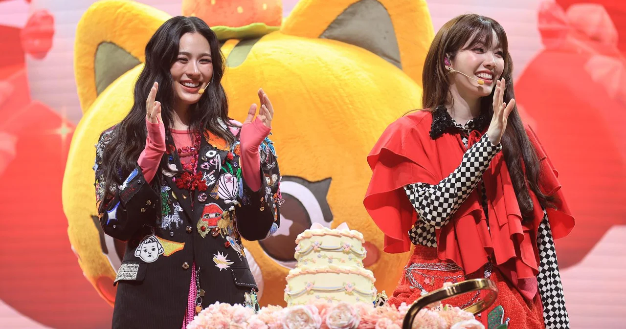 [ประมวลภาพ] ฮอลล์แตก! หลิง-ออม ฉลองวันเกิด LingOrm Birthday 
